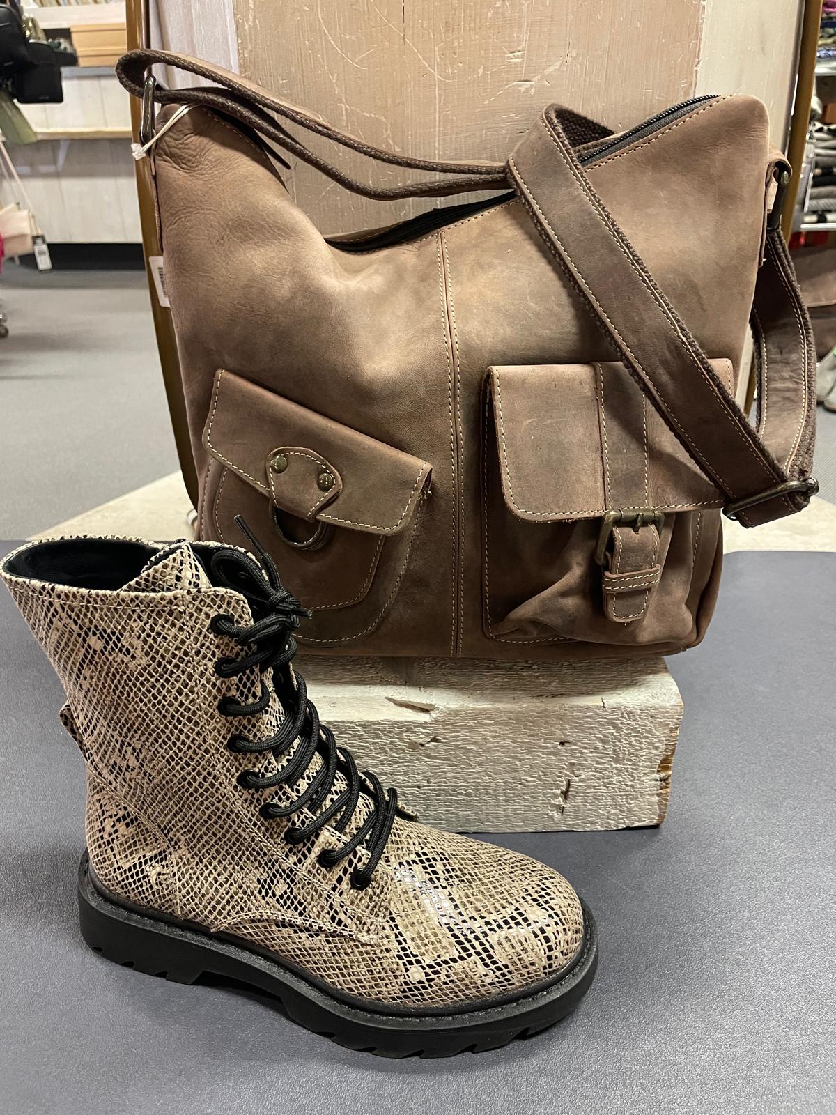 Damenschuhe bei Schuhhaus Öfner in Zirl - Bild 37